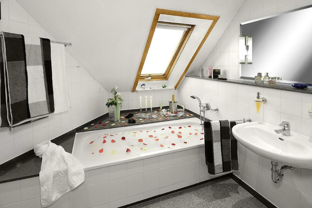 Management - Business Suiten Dortmund Room photo