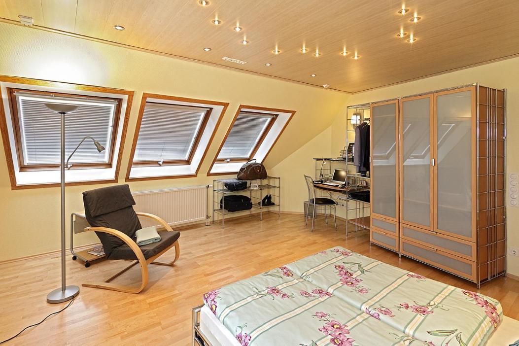 Management - Business Suiten Dortmund Room photo